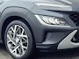 Hyundai Kona 1.6 GDI HEV Comfort Smart / Dealer onderhouden / Fabrieksgarantie tot 03-2027 / Navigatie / Apple Carplay Android / Stuur- & stoelverwarming / Krell audio / 18" LM wielen /