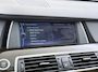 BMW 5-Serie GT Gran Turismo 535xi 306PK Automaat Panoramadak Leder X-Drive AWD Adap.Cruise Camera Navi 4 Zone Ecc Head-Up Display Elek.Stoelen High Executive Soft Close Stoelverwarming Bluetooth Keyless Isofix Pdc Origineel Nederlandse Auto