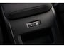 Volvo XC60 T8 Plug-in hybrid AWD Ultra Black Edition | Adaptieve Cruise Control | Panoramadak | Bowers & Wilkins Audio | 360° Parkeercamera | Head-Up Display | Dodehoek Detectie | Stoel-/Stuurverwarming | Nappa Lederen Sportstoelen + Massage |