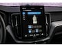 Volvo XC60 T8 Plug-in hybrid AWD Ultra Black Edition | Adaptieve Cruise Control | Panoramadak | Bowers & Wilkins Audio | 360° Parkeercamera | Head-Up Display | Dodehoek Detectie | Stoel-/Stuurverwarming | Nappa Lederen Sportstoelen + Massage |