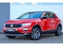 Volkswagen T-Roc 1.0 TSI 110pk Style | Achteruitrijcamera | Adaptive Cruise | Apple Carplay/Android Auto