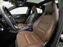 Mercedes-Benz GLA 250 4Matic Premium AMG Sport 211Pk Automaat (PANORAMADAK, MEMORY SEATS, GROOT NAVI, CAMERA, TREKHAAK, SPORTSTOELEN, GETINT GLAS, BRUIN LEDER, STOELVERWARMING, NIEUWSTAAT)