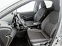 Toyota Yaris 1.5 Hybrid 115 Dynamic Comfort Pack | BTW voertuig | Stoel+stuurverwarming | Dodehoek detectie | Parkeersensoren voor+achter | Draadloze telefoonlader | Navigatie | Apple CarPlay/Android Auto |