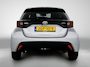 Toyota Yaris 1.5 Hybrid 115 Dynamic Comfort Pack | BTW voertuig | Stoel+stuurverwarming | Dodehoek detectie | Parkeersensoren voor+achter | Draadloze telefoonlader | Navigatie | Apple CarPlay/Android Auto |