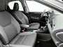 Toyota Yaris 1.5 Hybrid 115 Dynamic Comfort Pack | BTW voertuig | Stoel+stuurverwarming | Dodehoek detectie | Parkeersensoren voor+achter | Draadloze telefoonlader | Navigatie | Apple CarPlay/Android Auto |