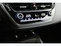 Toyota Corolla 1.8 Hybrid Dynamic | Stoelverwarming | Keyless | Leder-stof bekleding | Trekhaak |