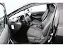 Toyota Corolla 1.8 Hybrid Dynamic | Stoelverwarming | Keyless | Leder-stof bekleding | Trekhaak |