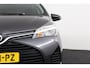 Toyota Yaris 1.0 VVT-i Aspiration | Airco | Trekhaak | All season banden |