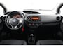 Toyota Yaris 1.0 VVT-i Aspiration | Airco | Trekhaak | All season banden |