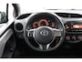 Toyota Yaris 1.0 VVT-i Aspiration | Airco | Trekhaak | All season banden |