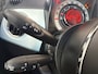 Fiat 500 1.0 Hybrid Dolce vita Airco - Apple carplay - Navigatie - Licht metalen velgen 17 inch - Bluetooth - Cruise control - Stuur multifunctioneel - Start/ stop systeem - Led verlichting - Elektrische ramen - Centrale vergrendeling met afstandsbediening