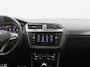 Volkswagen Tiguan 1.5 TSI 150PK R-Line Business | Adaptieve Cruise Control  | Achteruitrijcamera | Trekhaak | Stuur & Stoelverwarming |