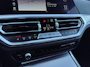 BMW 3-Serie 320e Business Edition Plus | Leder | Digital cockpit | Carplay | Navigatie | Stuur/Stoelverwaring | LED | DAB | Sensoren