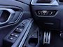 BMW 3-Serie 320e Business Edition Plus | Leder | Digital cockpit | Carplay | Navigatie | Stuur/Stoelverwaring | LED | DAB | Sensoren
