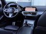 BMW 3-Serie 320e Business Edition Plus | Leder | Digital cockpit | Carplay | Navigatie | Stuur/Stoelverwaring | LED | DAB | Sensoren