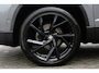 SEAT Ateca 1.5 TSI Style Business Intense 150PK / 110kW DSG, Full LED koplampen, keyless start & entry, achteruitrijcamera (Rear View), parkeersensoren voor en achter (PDC), Apple Carplay & Android Auto, DAB+, draadloze telefoonlader, navigatie, digital cockpit, adaptieve cruise control (ACC), parkeerassistent (Park Assist), 2-zone climatronic, 19" LMV, elektrisch verstel-, verwarm- en inklapbare buitenspiegels, multifunctioneel lederen stuurwiel, licht- en regensensor etc.