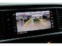 SEAT Ateca 1.5 TSI Style Business Intense 150PK / 110kW DSG, Full LED koplampen, keyless start & entry, achteruitrijcamera (Rear View), parkeersensoren voor en achter (PDC), Apple Carplay & Android Auto, DAB+, draadloze telefoonlader, navigatie, digital cockpit, adaptieve cruise control (ACC), parkeerassistent (Park Assist), 2-zone climatronic, 19" LMV, elektrisch verstel-, verwarm- en inklapbare buitenspiegels, multifunctioneel lederen stuurwiel, licht- en regensensor etc.