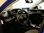 Peugeot e-208 EV Allure Pack 50 kWh - ORIGINEEL NEDERLANDSE AUTO - AIRCO (AUTOMATISCH) - ACHTERUITRIJCAMERA - KEYLESS ENTRY/START - APPLE CARPLAY/ANDROID AUTO - CRUISE CONTROL - PARKEERSENSOREN ACHTER - DEELS LEDEREN BEKLEDING