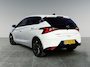 Hyundai i20 Premium Sky 1.0 T-GDI 100pk | SCHUIF/KANTELDAK | AUTOMAAT | 16'' BI-COLOR LM-VELGEN | KEYLESS ENTRY | APPLE CARPLAY / ANDROID AUTO |