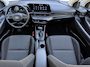Hyundai i20 Premium Sky 1.0 T-GDI 100pk | SCHUIF/KANTELDAK | AUTOMAAT | 16'' BI-COLOR LM-VELGEN | KEYLESS ENTRY | APPLE CARPLAY / ANDROID AUTO |