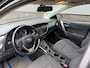 Toyota Auris 1.8 Hybrid Lease+ met panaramadak