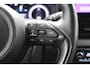 Toyota Yaris 1.5 Hybrid 130 Launch Edition | Stoel en stuurverwarming | Leder-stof bekleding | Parkeersensoren |
