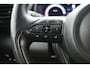 Toyota Yaris 1.5 Hybrid 130 Launch Edition | Stoel en stuurverwarming | Leder-stof bekleding | Parkeersensoren |