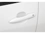 Toyota Yaris 1.5 Hybrid 130 Launch Edition | Stoel en stuurverwarming | Leder-stof bekleding | Parkeersensoren |