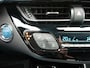 Toyota C-HR / C-HR+ 1.8 Hybrid 122pk CVT Business Plus Luxury AUTOMAAT Navigatie
