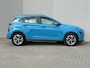 Hyundai Kona Electric Comfort 39 kWh / SOH 100% / Fabrieksgarantie t/m 04-2028 / Dealer Onderhouden / Stoelverwarming / Apple Carplay/Android Auto / Achteruitrijcamera / 1-fase /
