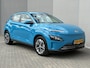 Hyundai Kona Electric Comfort 39 kWh / SOH 100% / Fabrieksgarantie t/m 04-2028 / Dealer Onderhouden / Stoelverwarming / Apple Carplay/Android Auto / Achteruitrijcamera / 1-fase /
