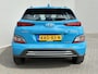 Hyundai Kona Electric Comfort 39 kWh / SOH 100% / Fabrieksgarantie t/m 04-2028 / Dealer Onderhouden / Stoelverwarming / Apple Carplay/Android Auto / Achteruitrijcamera / 1-fase /