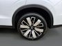 Mitsubishi Outlander 2.4 PHEV Intense + | Modeljaar 2026 | 7000 Euro registratiekorting | Meerdere kleuren beschikbaar | Direct leverbaar | Rondom camera | Stoel stuur verwarming |