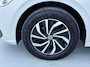 Volkswagen Polo 1.0 TSI Life 95 pk | Navigatie via App | Adaptieve cruise control | Apple carplay / Android auto | Hill hold | LED koplampen | Start/stop systeem |