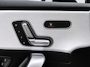 Mercedes-Benz A-klasse 250 e Business Solution AMG | AMG Plus Pakket | Night Pakket | Panoramadak | 360° Camera | Dodehoekassistent | Head-up Display | Advanced Sound System | MULTIBEAM LED Koplampen | Elektrisch Verstelbare Stoelen + Memory | Stoelverwarming | Sfeerverlichting | Apple CarPlay | Android Auto | Elektrisch Inklapbare Buitenspiegels | Parkeersensoren