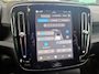 Volvo XC40 Single Motor Extended Range Plus 82 kWh Adaptieve Cruise / Stoel + Stuurverwarming / Trekhaak / Parkeersensoren- Camera achter / 19'' / All-Season banden / Carplay / Android Auto /