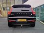 Volvo XC40 Single Motor Extended Range Plus 82 kWh Adaptieve Cruise / Stoel + Stuurverwarming / Trekhaak / Parkeersensoren- Camera achter / 19'' / All-Season banden / Carplay / Android Auto /