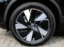 Volvo XC40 Single Motor Extended Range Plus 82 kWh Adaptieve Cruise / Stoel + Stuurverwarming / Trekhaak / Parkeersensoren- Camera achter / 19'' / All-Season banden / Carplay / Android Auto /