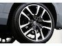 Volvo XC60 T6 PLUG-IN HYBRID AWD PLUS DARK *HEICO BODYKIT!* -PANO.DAK|HARMAN/KARDON|CAMERA|SPORTSTOELEN|POWER-SEATS|CLIMATE|PRIVACY.GLAS|TREKHAAK|22"|SoH:98%