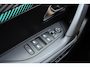 Peugeot e-2008 EV Allure 50 kWh | 100% SOH! l Apple Carplay/Android Auto l Bluetooth l DAB l Cruise Control l Climate Control l Navigatie l Lichtmetalen Velgen l PDC Achter