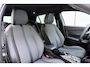 Peugeot e-2008 EV Allure 50 kWh | 100% SOH! l Apple Carplay/Android Auto l Bluetooth l DAB l Cruise Control l Climate Control l Navigatie l Lichtmetalen Velgen l PDC Achter