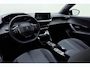 Peugeot e-2008 EV Allure 50 kWh | 100% SOH! l Apple Carplay/Android Auto l Bluetooth l DAB l Cruise Control l Climate Control l Navigatie l Lichtmetalen Velgen l PDC Achter
