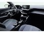 Peugeot e-2008 EV Allure 50 kWh | 100% SOH! l Apple Carplay/Android Auto l Bluetooth l DAB l Cruise Control l Climate Control l Navigatie l Lichtmetalen Velgen l PDC Achter