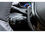 Peugeot e-2008 EV Allure 50 kWh | 100% SOH! l Apple Carplay/Android Auto l Bluetooth l DAB l Cruise Control l Climate Control l Navigatie l Lichtmetalen Velgen l PDC Achter