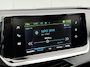 Peugeot e-2008 EV Active Pack 50 kWh | SOH 93,2 % | CarPlay | Parkeersensoren | Cruise control |