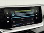 Peugeot e-2008 EV Active Pack 50 kWh | SOH 93,2 % | CarPlay | Parkeersensoren | Cruise control |