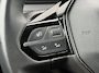 Peugeot e-2008 EV Active Pack 50 kWh | SOH 93,2 % | CarPlay | Parkeersensoren | Cruise control |