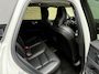 Volvo XC60 2.0 T6 Plug-in hybrid AWD Long range 350pk | SOH 98% | Ultimate bright | Panoramadak | Lederen bekleding | Stoel&stuurverwarming | Achterbank verwarmd | Pilot assist | Camera | Dodehoekdetectie | Memory | Full-LED | DAB | Keyless | Apple CarPlay | Elektrische achterklep | Volledig dealeronderhouden