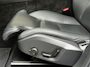 Volvo XC60 2.0 T6 Plug-in hybrid AWD Long range 350pk | SOH 98% | Ultimate bright | Panoramadak | Lederen bekleding | Stoel&stuurverwarming | Achterbank verwarmd | Pilot assist | Camera | Dodehoekdetectie | Memory | Full-LED | DAB | Keyless | Apple CarPlay | Elektrische achterklep | Volledig dealeronderhouden