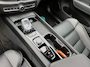 Volvo XC60 2.0 T6 Plug-in hybrid AWD Plus Black Edition SOH 100% | HARMAN KARDON| PANO| CAMERA | STOEL + STUURVERWARMING| PILOT ASSIST| MEMORY STOELEN| ACHTERBANK VERWARMD|